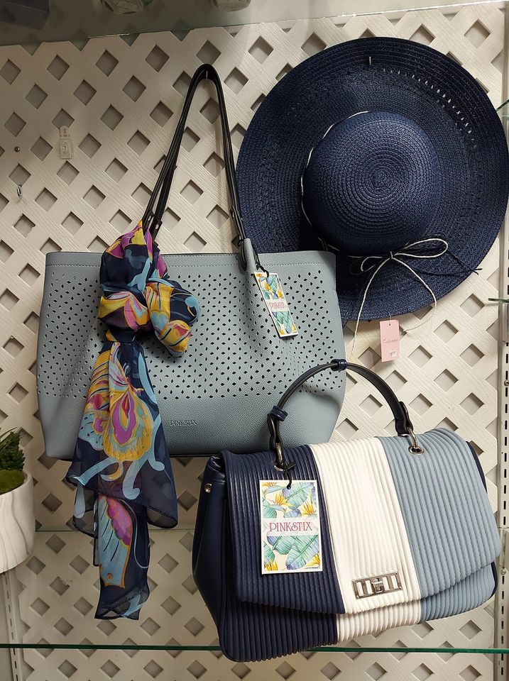 purse and hat